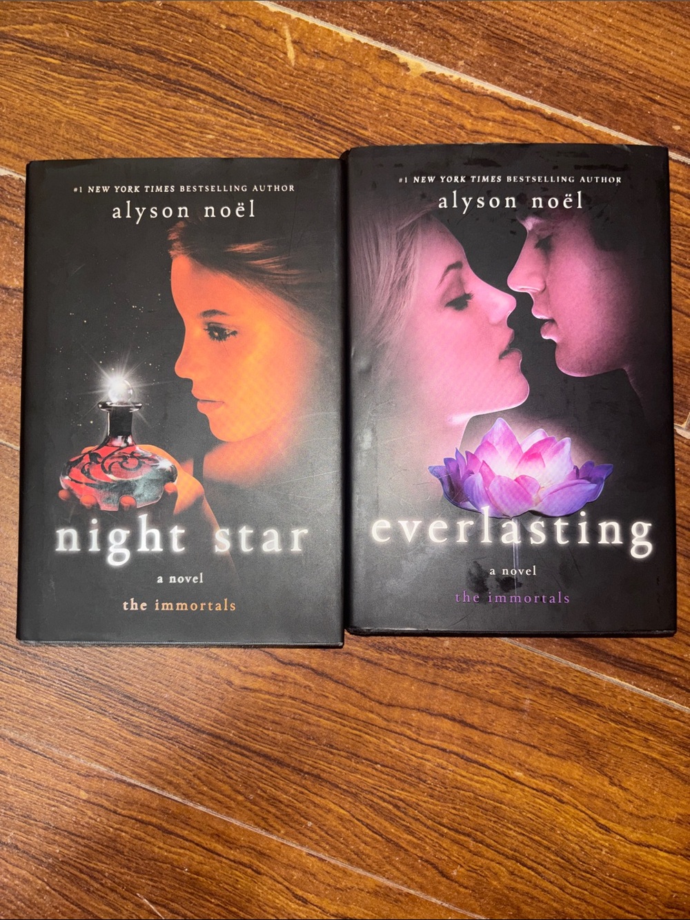 ✨2 Book Bundle | Alyson Noël "Night Star" & "Everlasting" Hardcover ✨